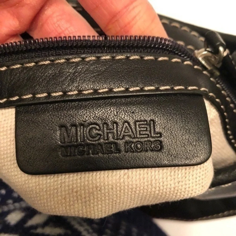 Michael kors vintage black leather hobo bag purse